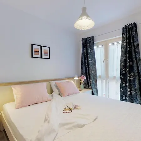 Apartment Mirta Deluxe: Seaside Serenity Novigrad (Istria)