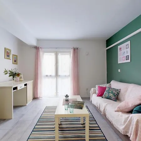 Apartment Mirta Deluxe: Seaside Serenity