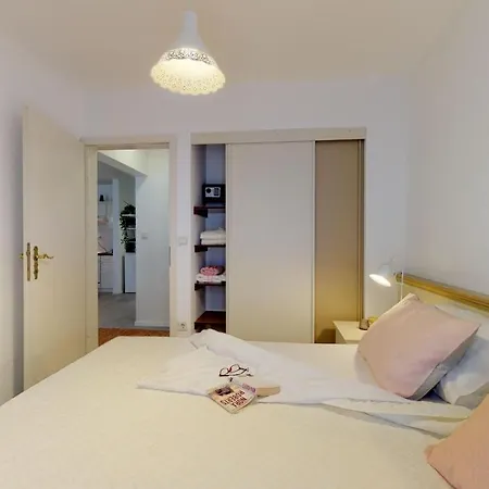 Mirta Deluxe: Seaside Serenity Apartment *