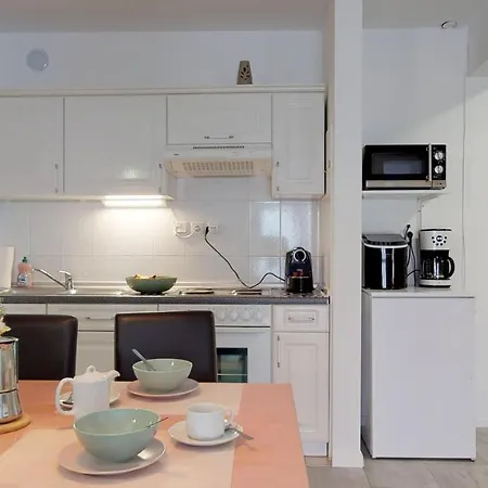 Mirta Deluxe: Seaside Serenity Novigrad (Istria)